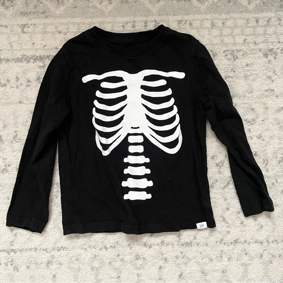 7/$20 | GAP Skeleton long sleeve shirt - Picture 1 of 3